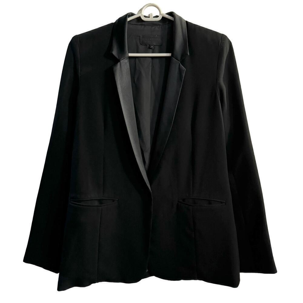 Nili LOTAN SATIN-LAPEL BLAZER BLACK CREPE lined pockets Sz 2 Officewear Classic